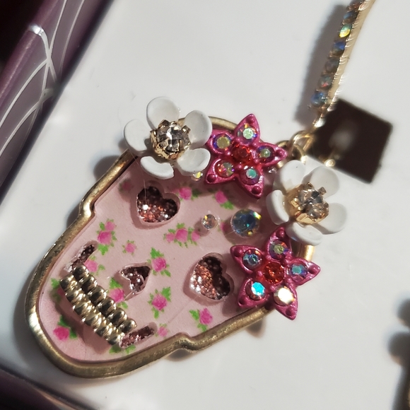 Betsey Johnson Skull Dangle Earrings - Picture 3 of 10